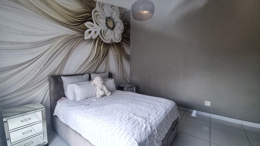 4 Bedroom Property for Sale in Waterval East North West